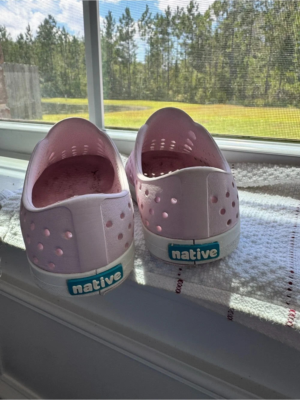 Native Kids Water Shoes - Pale Pink Slip-On